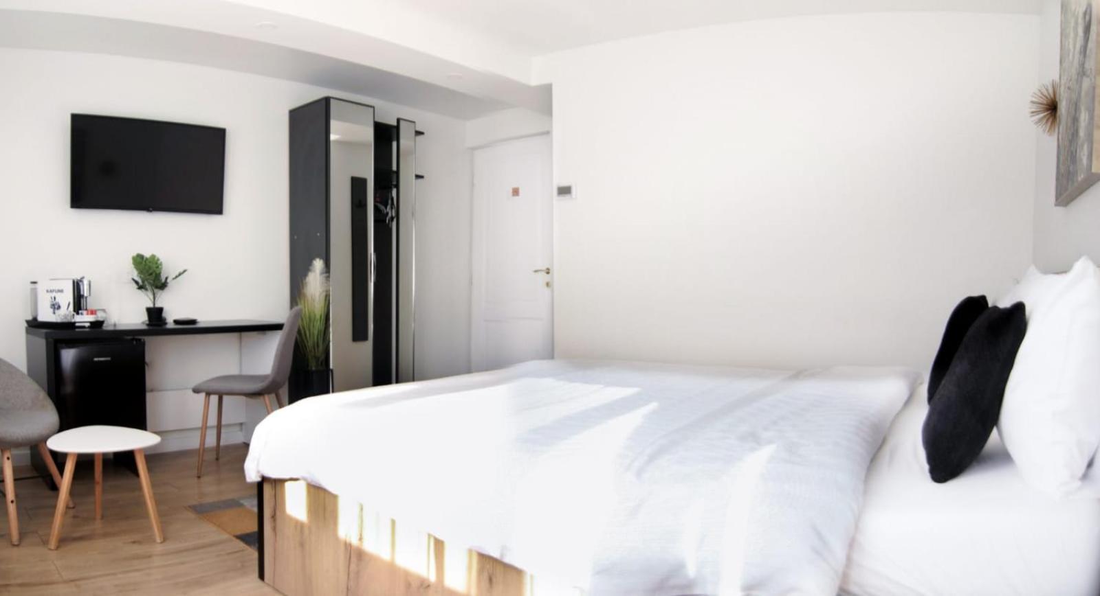 Casa Emilia Hotel Vajdahunyad Szoba fotó