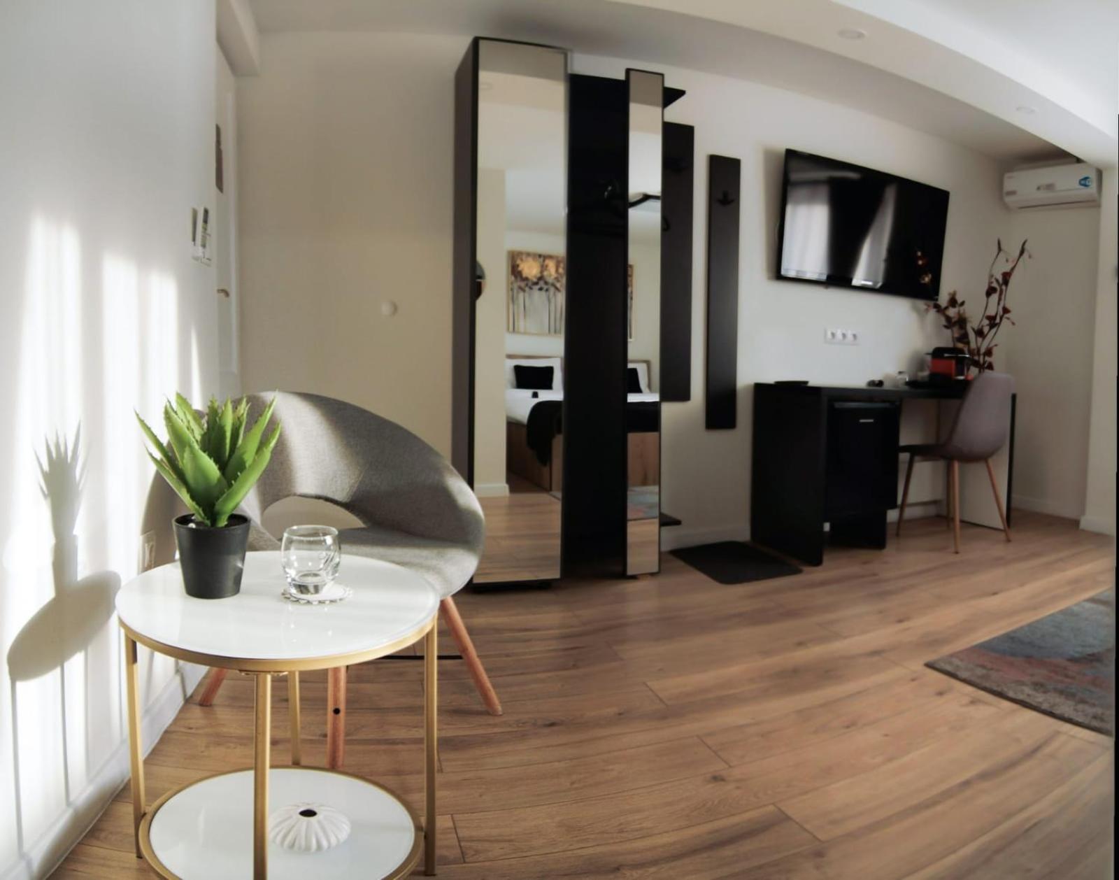 Casa Emilia Hotel Vajdahunyad Szoba fotó